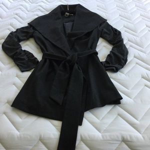 SO LO MODA    Size 8    charcoal gray